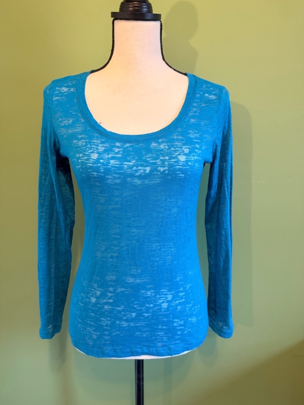 ❤️ 2 for $10 ❤️ Women’s Lightweight Scoop Neck Long-Sleeve transparent Top -